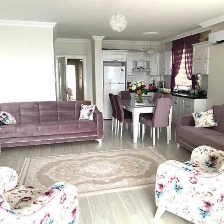 Sea Pearl Apartment *