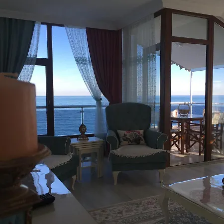 Sea Pearl Apartment *