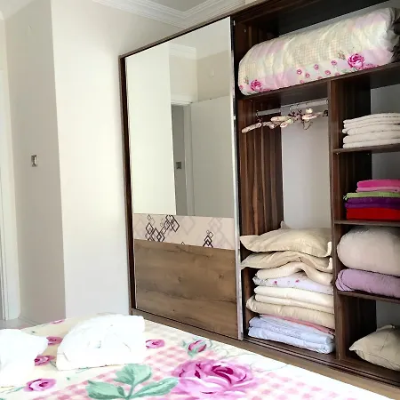 سي بيرل شقة *